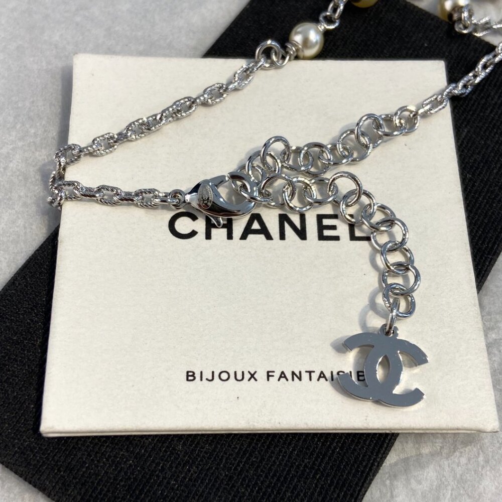 Auth Chanel NWT Pearl & Strass CC Choker with Star Accents - Picture 5 of 5